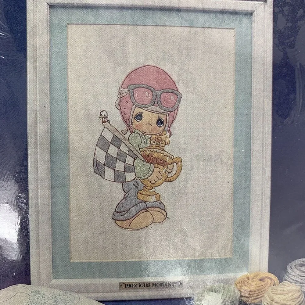 Precious Moments Trust in the Lord to the Finish - Needlecraft kit 1984 NEW Race